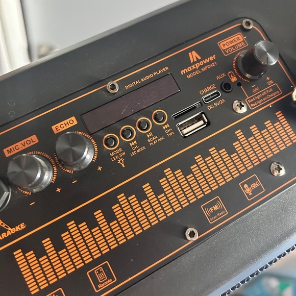 MaxPower MPD421 Bluetooth Karaoke Boombox Speaker with Mic & Charger - EUC - Picture 4 of 9